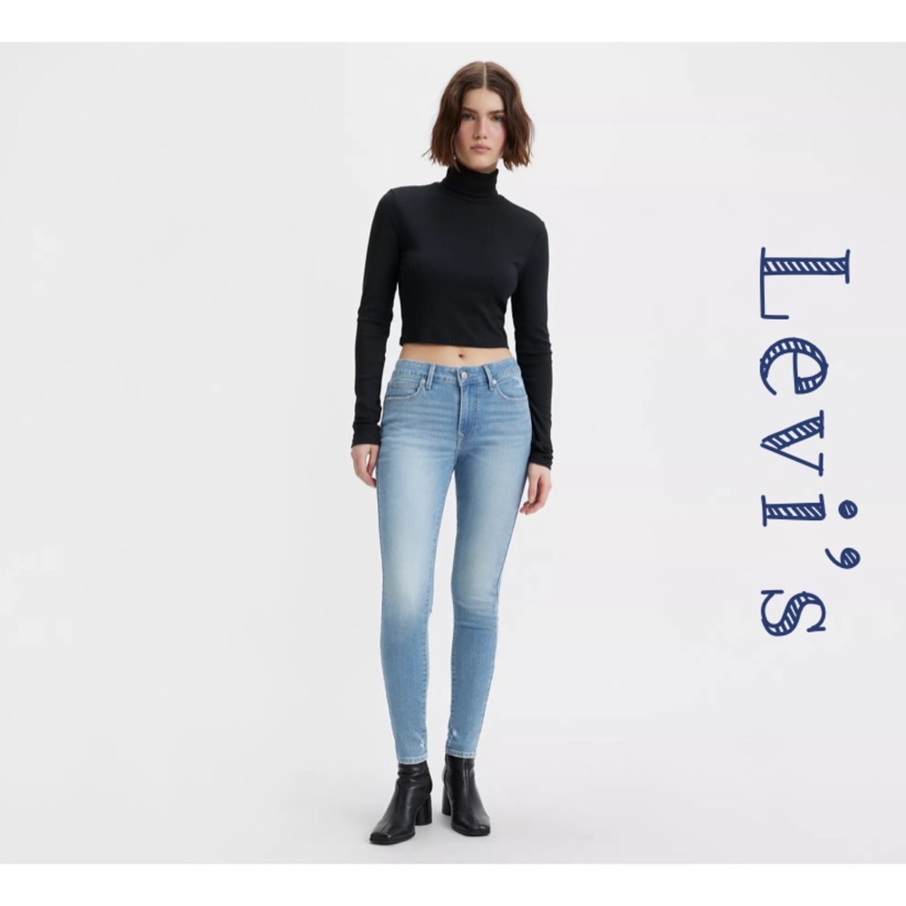 Levi's Mid-rise Skinny Women's Jeans-Light Wash-Size 29”x32”-EUC!!